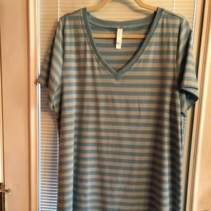 LuLaRoe Christy Tee